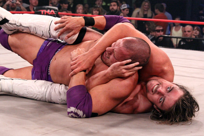 desmond-wolfe-vs-brian-kendrick-01.07.2010